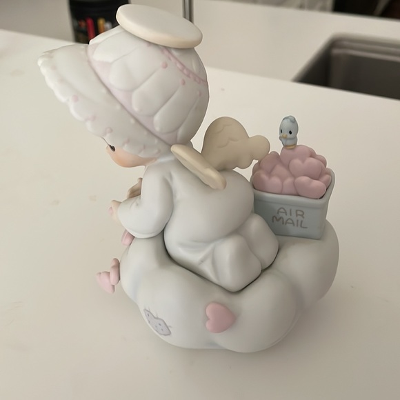 Precious Moments Sending You My Love - Picture 2 of 4